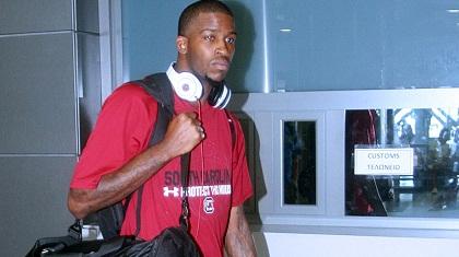 Στην Ελλάδα Μόλντροου, Μαυραειδής