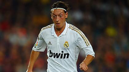 Γκούτι: «Μου αρέσει να βλέπω τον Εζίλ»