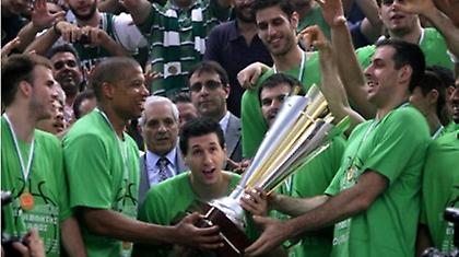 Ο «Ζοτς» και οι παίκτες του πιάνουν δουλειά