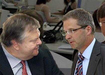 Προς νέες περικοπές στο Δημόσιο από 1ης Οκτωβρίου!