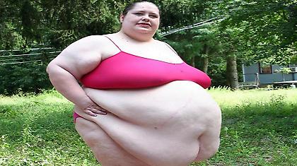 H πιο παχύσαρκη γυναίκα του κόσμου άρχισε δίαιτα!