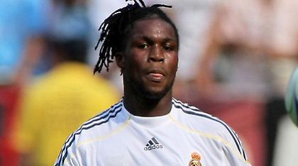 Στην Έβερτον ο Ντρέντε!