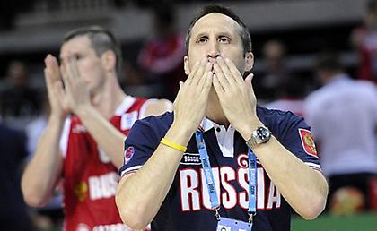 Μπλατ: «Μοναδικός παίκτης ο Κριάπα»