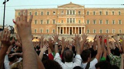 Στο Σύνταγμα ξανά οι Αγανακτισμένοι