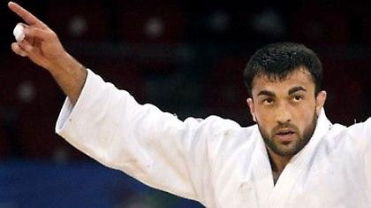 Αναρωτιέστε αν είναι ο Ηλιάδης ελληνόπουλο;