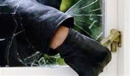 Διέρρηξε φαρμακείο, αλλά τραυματίστηκε!