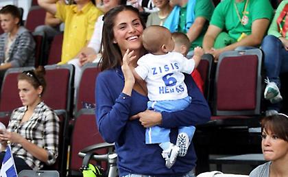 Με τη φανέλα του μπαμπά (pics)