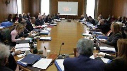 Μεταρρυθμίσεις ή χρεοκοπία!