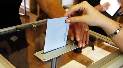 Οι εκλογές λύση στο Ελληνικό παράλογο