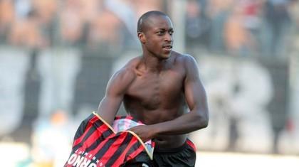 Μόνο οι υπογραφές για Μπαμόγκο