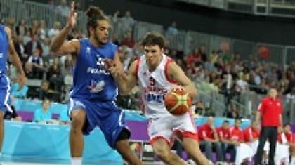 «Νοκ άουτ» ο Τόμας