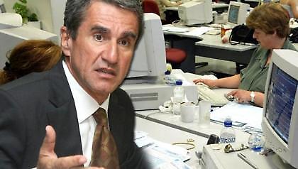 «Ένα εκατ. υπάλληλοι ταλαιπωρούν δέκα εκατ. Έλληνες»