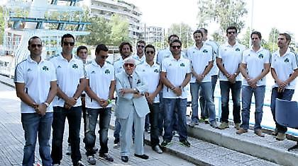 Ξεκινά τις υποχρεώσεις…