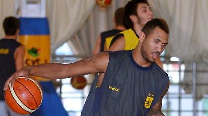 Εξετάσεις για Κερούς-Γουότκινς, «κίτρινος» ο Δήμας