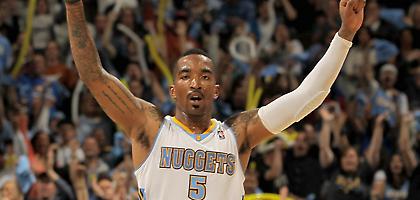 «Δίκοπο μαχαίρι» για Τζέι Αρ Σμιθ!