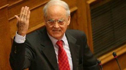 Πυρά Κακλαμάνη στον Λοβέρδο