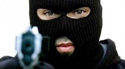 Ληστές έφυγαν με λεία 15.000 ευρώ!