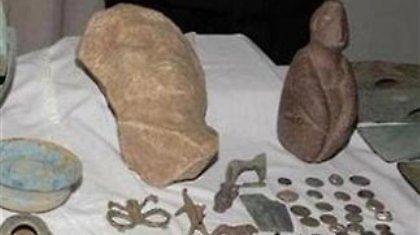 Γερμανός αρχαιοκάπηλος στην Πάρο