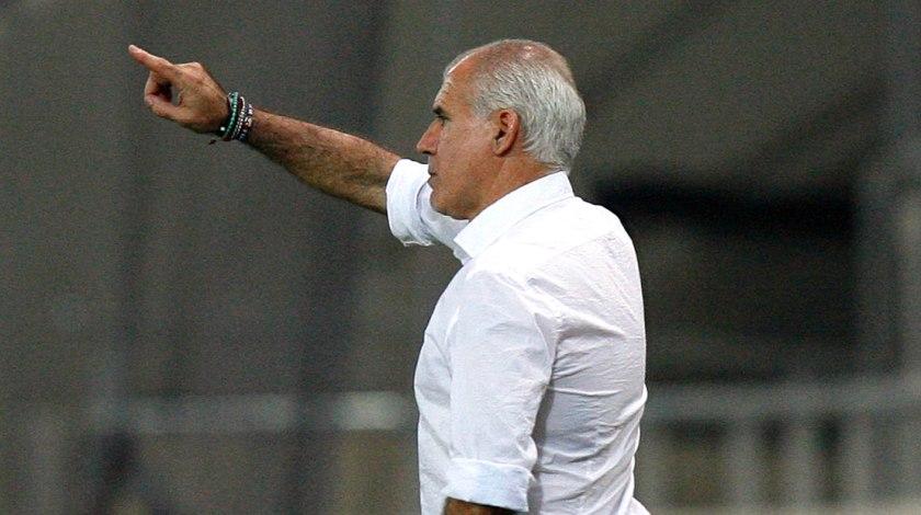 Αναστόπουλος: «Έχει τρομερό υλικό ο Ολυμπιακός»