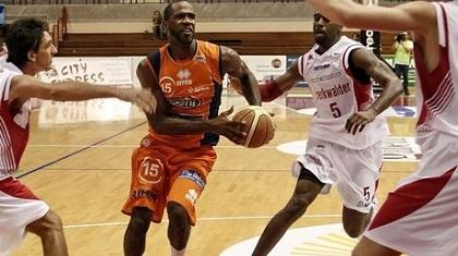 Το «ευχαριστώ» της Αρμάνι στον Μπόικιν