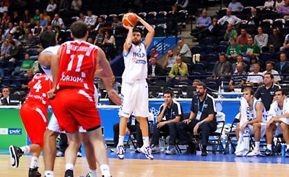 «Φρέσκαρε» τα γαλλικά της κι… έφυγε