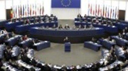 Καταβάλουν ένα μισθό υπέρ Δημοσίου οι ευρωβουλευτές ΠΑΣΟΚ και ΝΔ