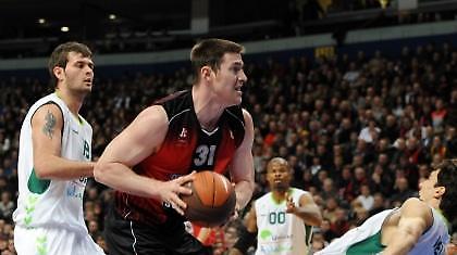 Έρχεται ο Μπέινς