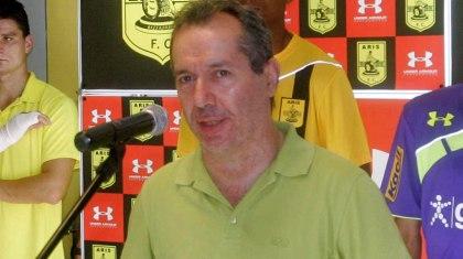 «Τα παπαγαλάκια καιροφυλαχτούν»!