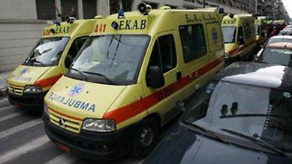 Σε επίσχεση εργασίας οι εργαζόμενοι στο ΕΚΑΒ