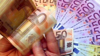 Ζητείται ζεστό χρήμα!