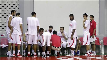 Συνέχισε αήττητος