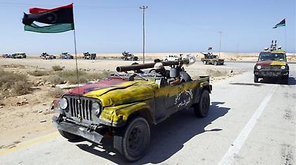 Μπήκαν στη Σύρτη οι αντικαθεστωτικοί