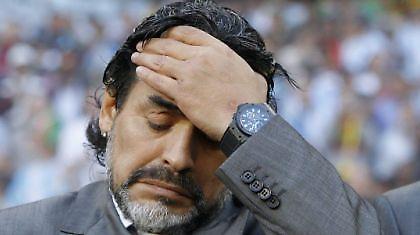 Ξεκίνημα με ήττα για Μαραντόνα