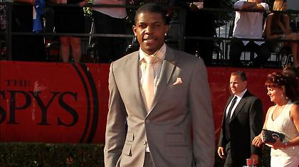 Πόσα τετραγωνικά είναι η ντουλάπα ενός μπασκετμπολίστα;