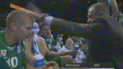 Ο Μάλκοβιτς έδωσε σφαλιάρα σε παίκτη του (Video)