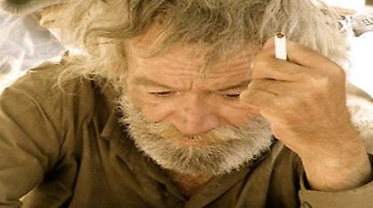 Όταν τα χαρτόκουτα γίνονται κρεβάτι