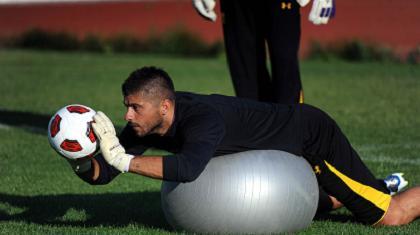 Ένας άδεια, δύο εκτός