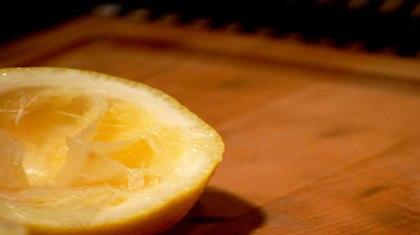 Θα μας στύψουν σαν «λεμονόκουπες»