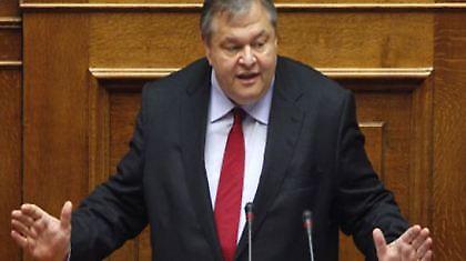 Το κατάλαβες, επιτέλους, υπουργέ; Είναι αργά τώρα.