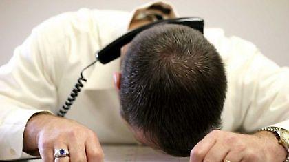 Η αναμονή στο τηλέφωνο μπορεί να «τρελάνει»