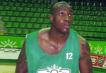 Πήρε Αντελέκε η Λαγκούν Άρο