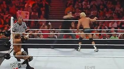 Μήπως το παράκανε; (video)