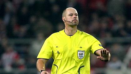 Ένας… πυροσβέστης «σφυρίζει» Ρούμπιν-ΠΑΟΚ