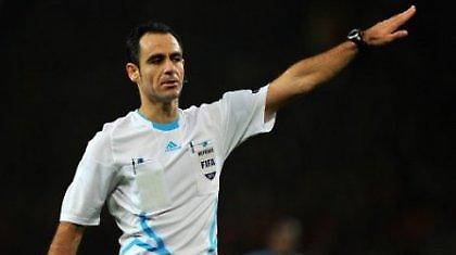 Ο Καρμπάγιο σφυρίζει στο «Έμιρεϊτς»