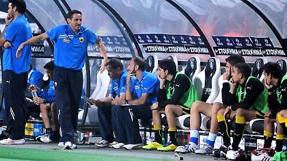 Κακή βραδιά για ΑΕΚ, για Μανόλο και για τα… «λιβανιστήρια»