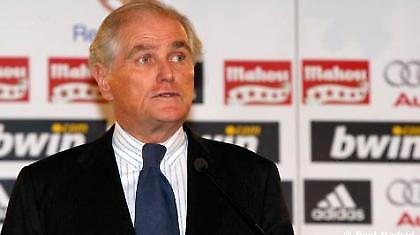 Καλντερόν: «Μαριονέτα του Μουρίνιο ο Πέρεθ»