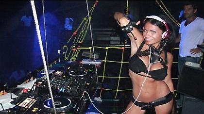 Η εθνική μας dj έγινε παγκόσμια!