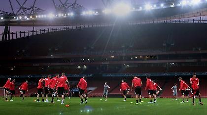 Ο Ολυμπιακός στο «Emirates» (pics)