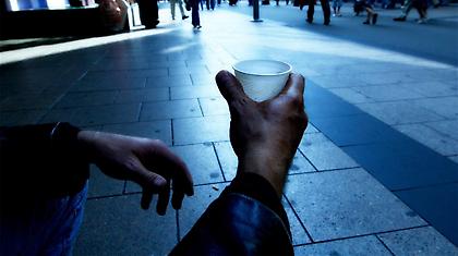 Προϋπολογισμό με έλλειμμα 6,5% για το 2012 φέρνει η κυβέρνηση