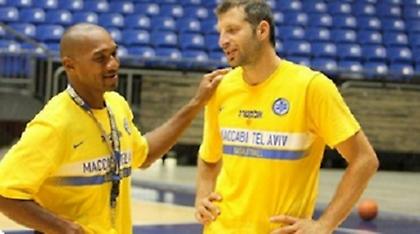 Ντεμπούτο για Παπαλουκά